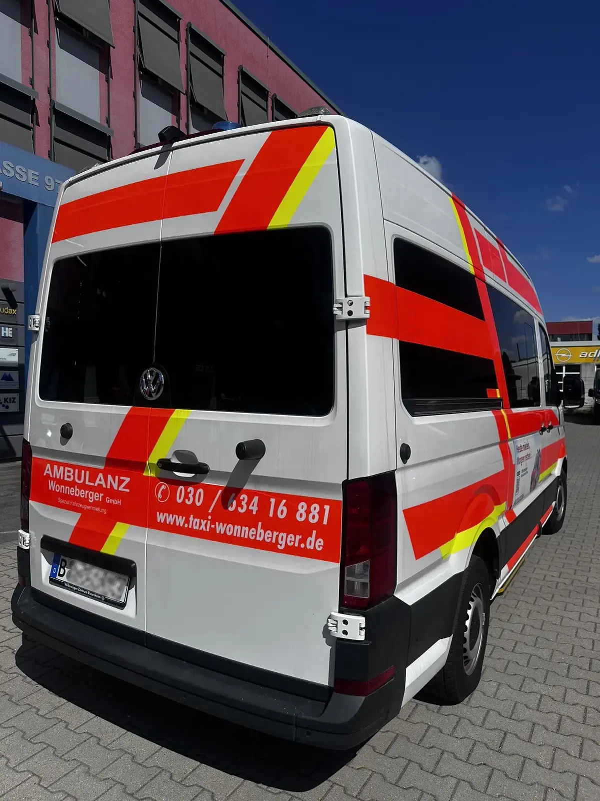 Hinteransicht eines KTW Typ A2 (KTW zur Vermietung)